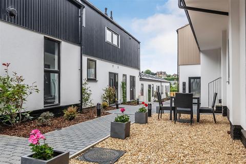 undefined, CENTRAL DORKING, RH4