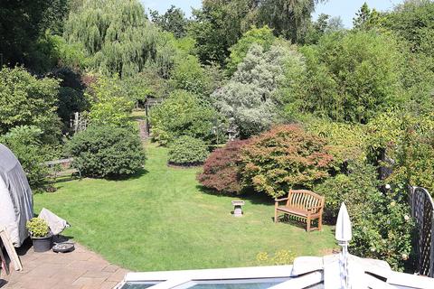 3 bedroom semi-detached house for sale, Southwood Road, Farnborough GU14