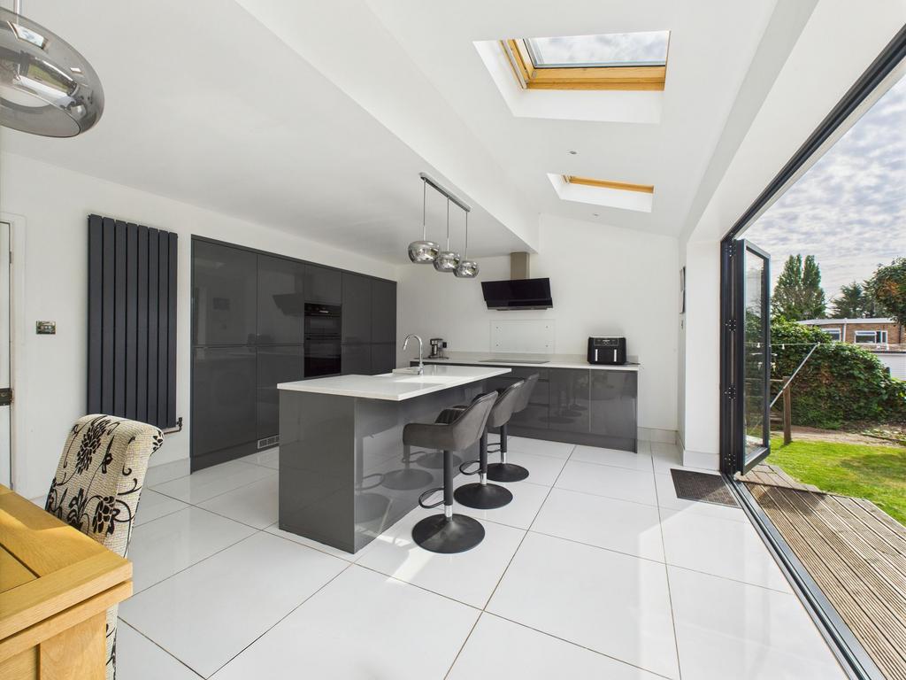 Dining/Kitchen