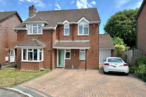 3 bedroom detached house for sale, Kivernell Place, Milford on Sea, Lymington, Hampshire, SO41