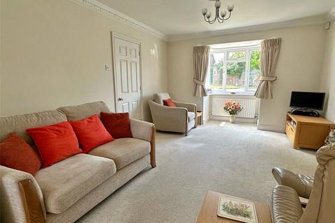 3 bedroom detached house for sale, Kivernell Place, Milford on Sea, Lymington, Hampshire, SO41