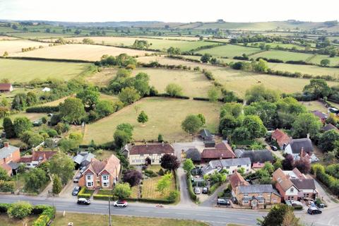 4 bedroom detached house for sale, High Street, Buckingham MK18