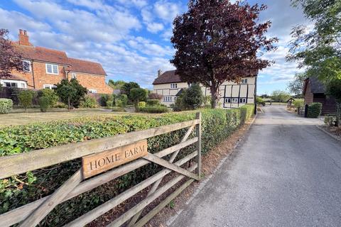 4 bedroom detached house for sale, High Street, Buckingham MK18