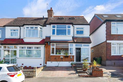 13 Leafield Road, Sutton, SM1 2NH