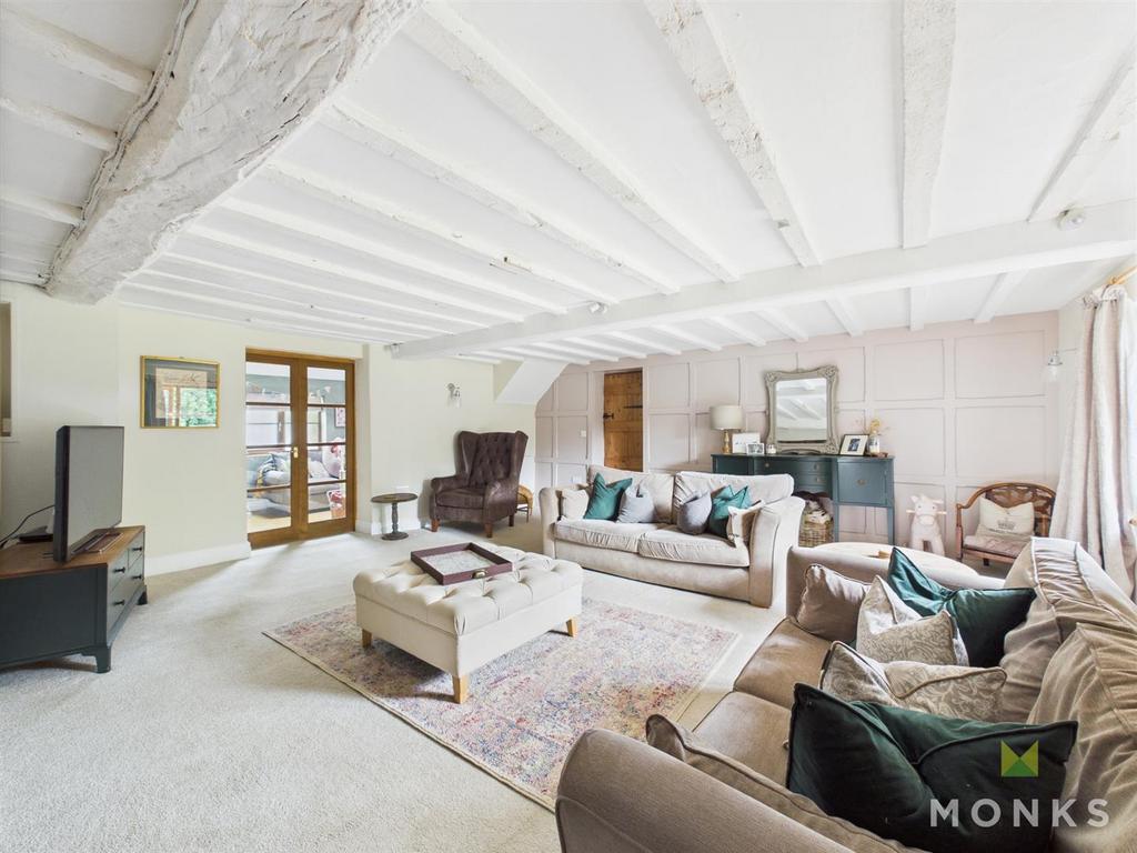 CAM01420 G0-PR0732-STILL032.jpg