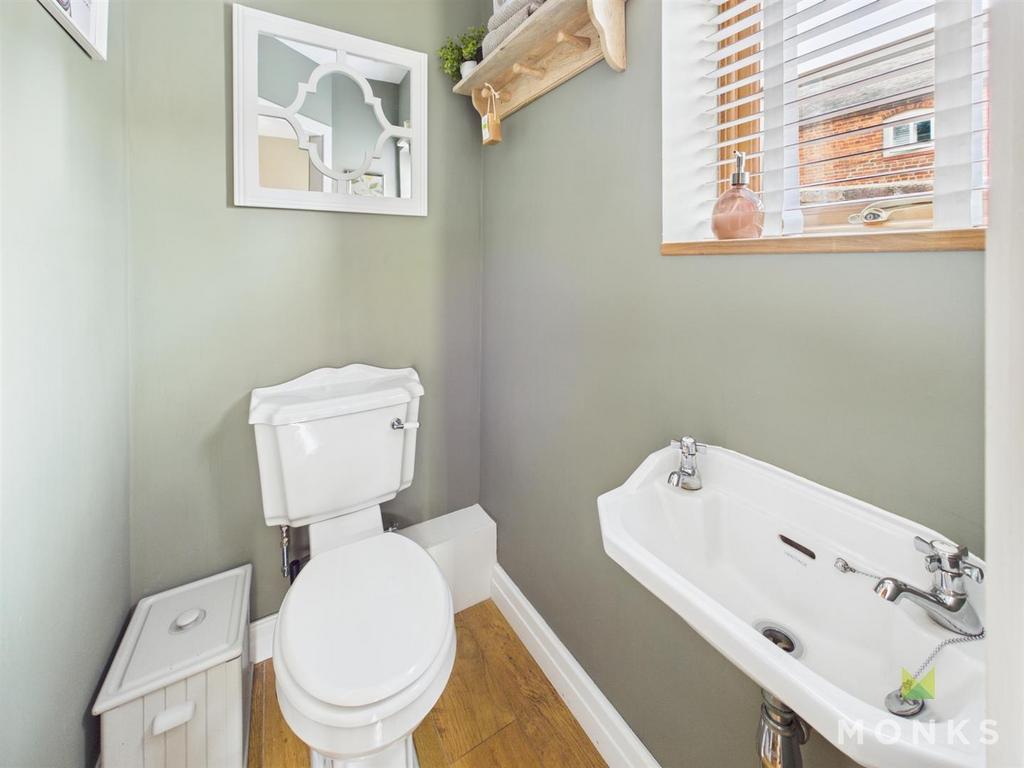 CAM01420 G0-PR0732-STILL019.jpg