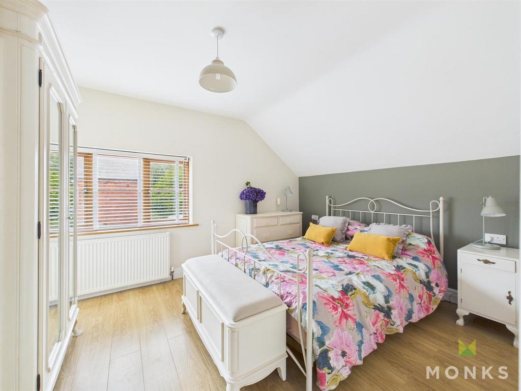 CAM01420 G0-PR0732-STILL017.jpg