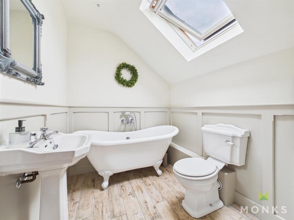 CAM01420 G0-PR0732-STILL008.jpg