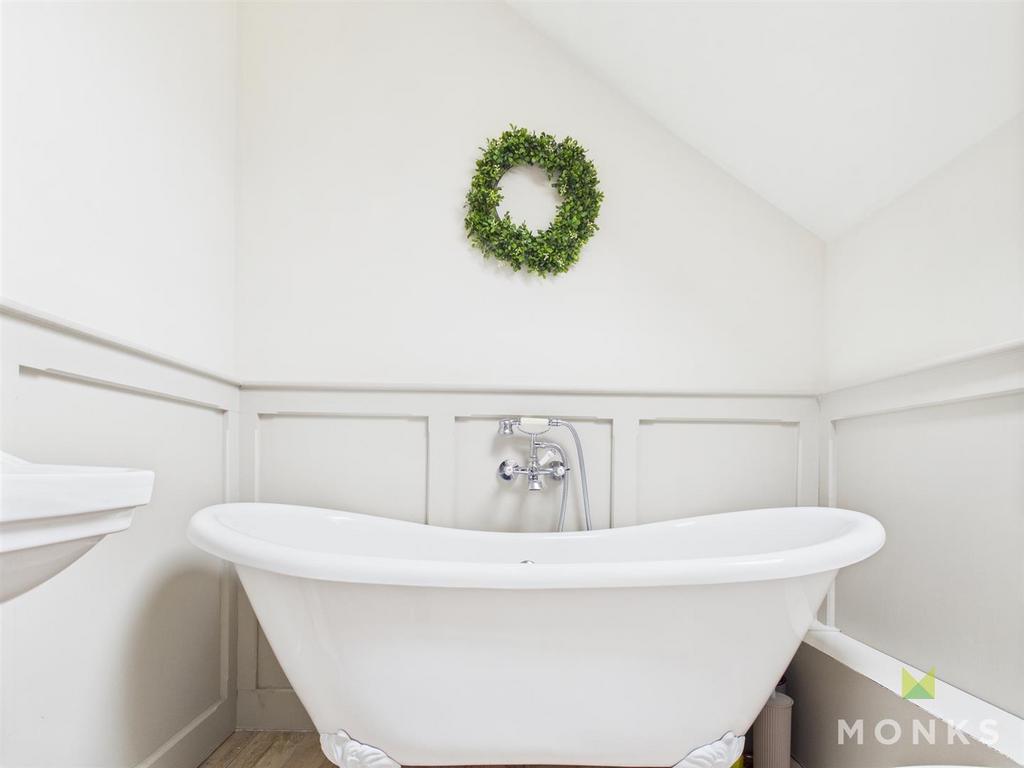 CAM01420 G0-PR0732-STILL007.jpg