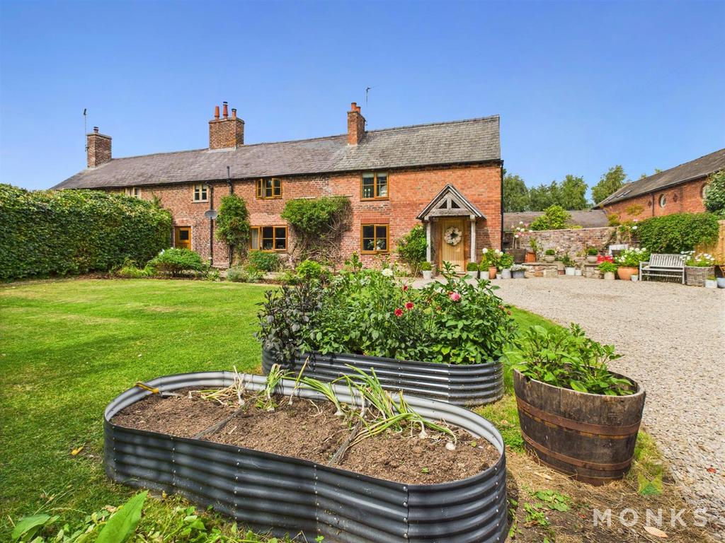 CAM01420 G0-PR0732-STILL044.jpg