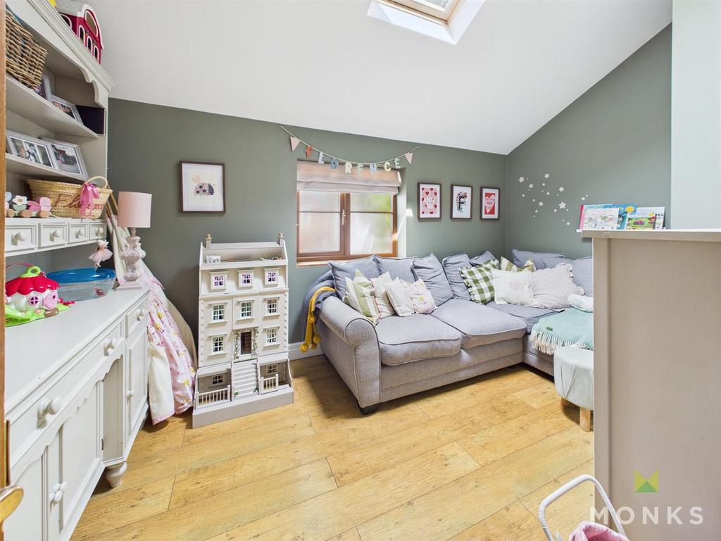 CAM01420 G0-PR0732-STILL039.jpg