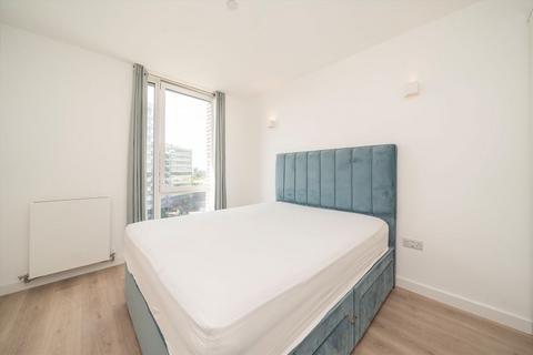 1 bedroom flat for sale, Bollo Lane, London W4