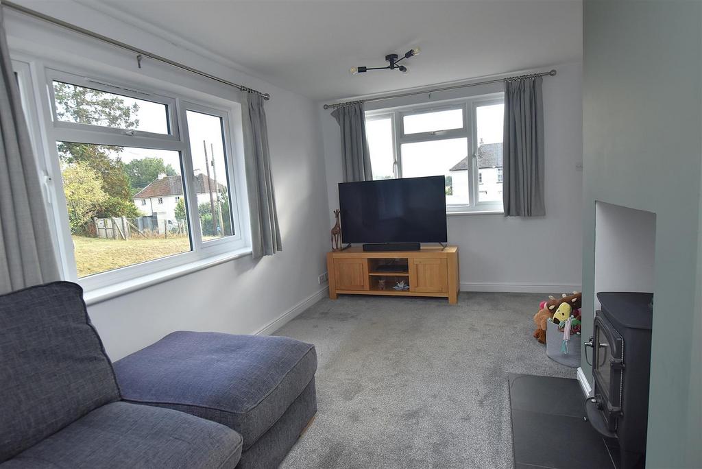 Lounge (showing dual aspect)
