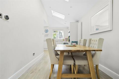 31 Devoil Close, Guildford, GU4 7FG