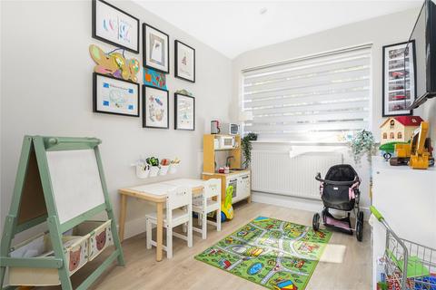 31 Devoil Close, Guildford, GU4 7FG