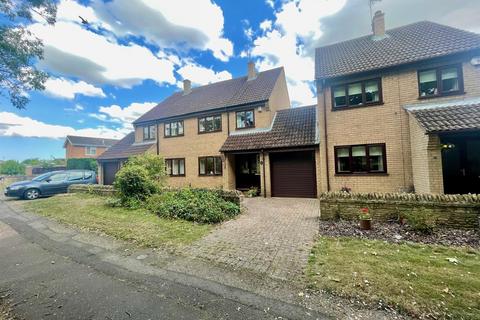 9 The Leys, Peterborough, PE3 6LE