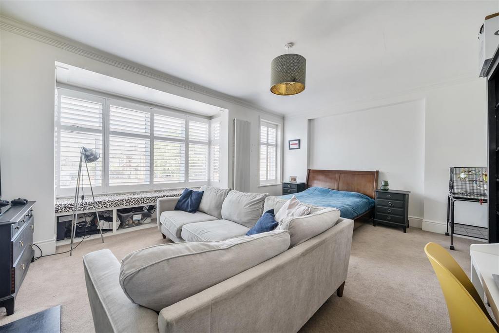 For Sale by Aspire Residential   Broadwater Road