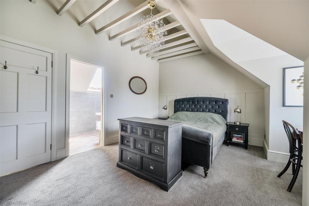 For Sale by Aspire Residential   Broadwater Road