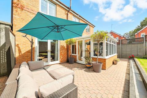21 Balmoral Drive, Methley, Leeds, LS26 9LE