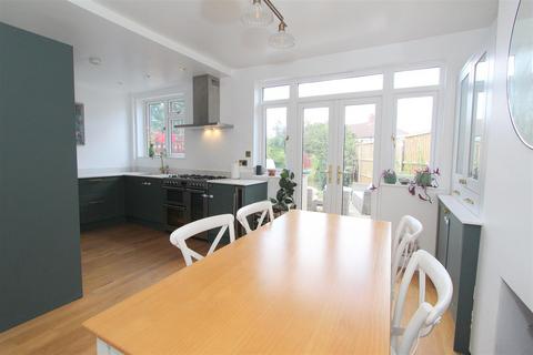 108 The Chase, Wallington, SM6 8JS
