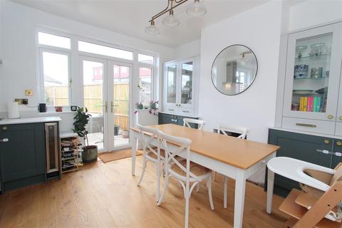 108 The Chase, Wallington, SM6 8JS