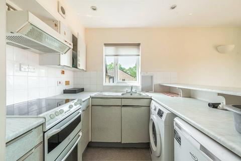 undefined, Gatting Close, Edgware, HA8