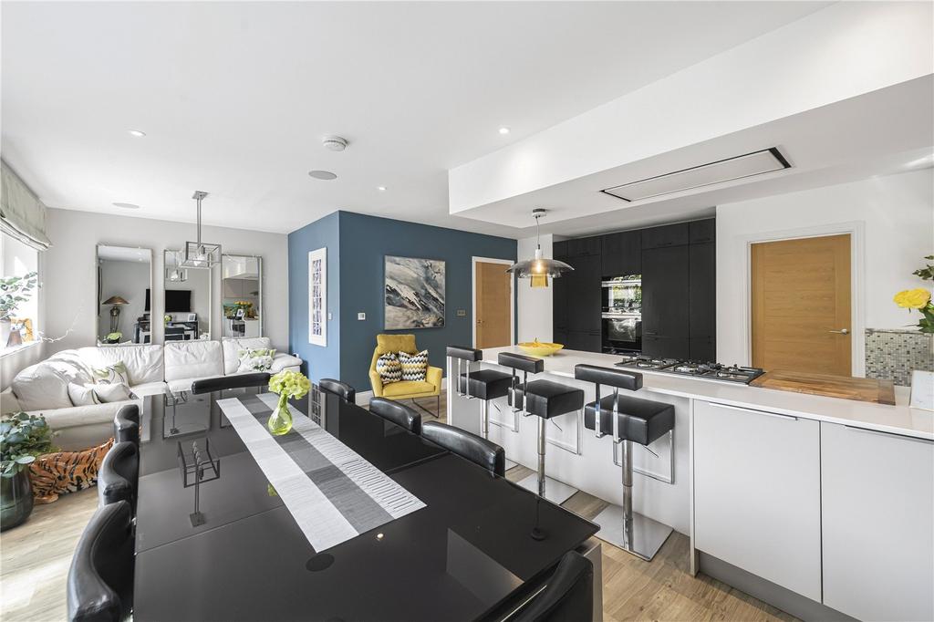 Kitchen/Family
