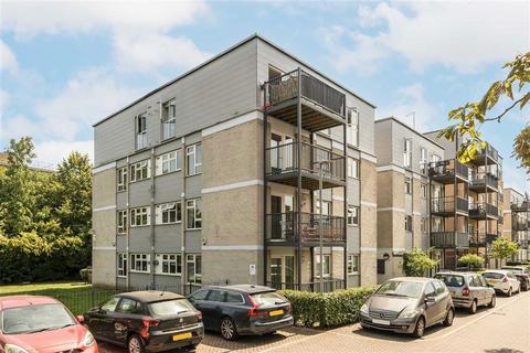 Limerick Close, London SW12