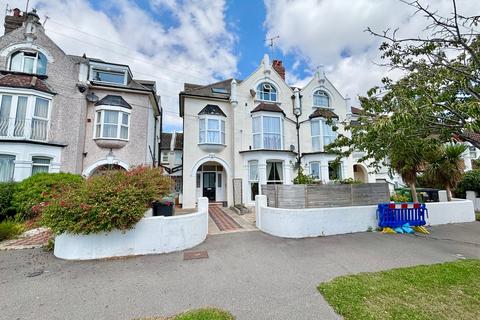 2 bedroom flat for sale, Woodville Road, Bexhill On Sea, TN39