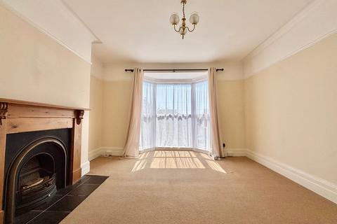 2 bedroom flat for sale, Woodville Road, Bexhill On Sea, TN39