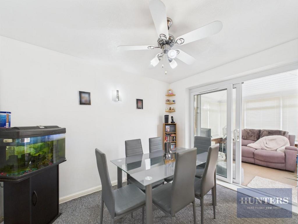 Kitchen / Breakfast Room