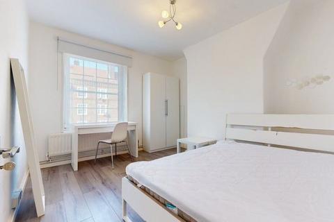 4 bedroom flat to rent, Hornby House,Clayton Street, LONDON, SE11
