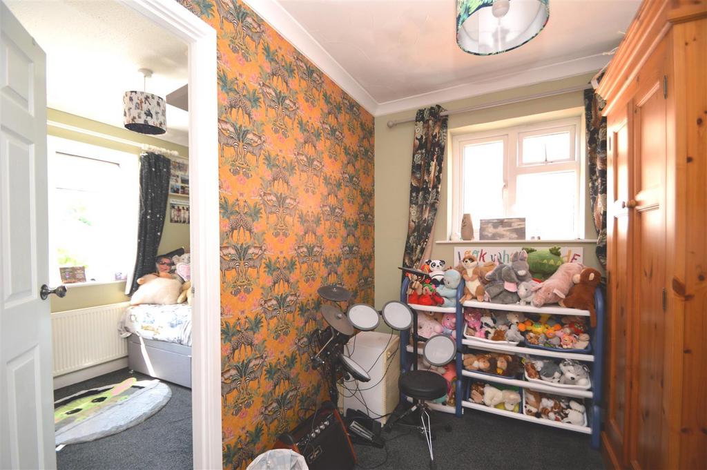 Bedroom 4/ Dressing room