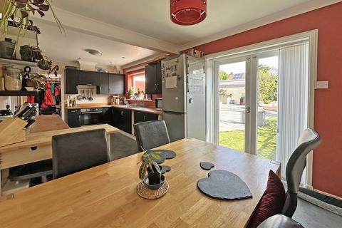 3 bedroom semi-detached house for sale, Mount Wear Square, Exeter