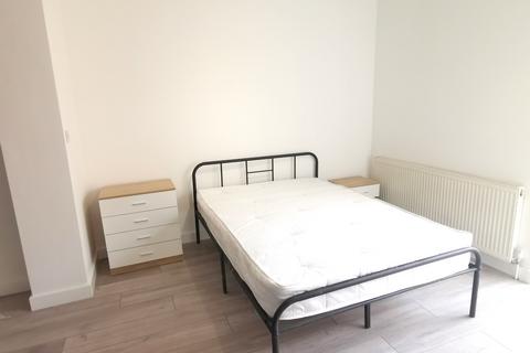 undefined, Avondale Road, Luton, Bedfordshire