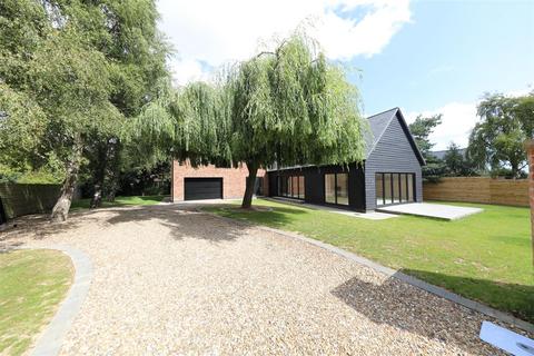 4 bedroom detached house for sale, Main Street, Long Riston, Hull