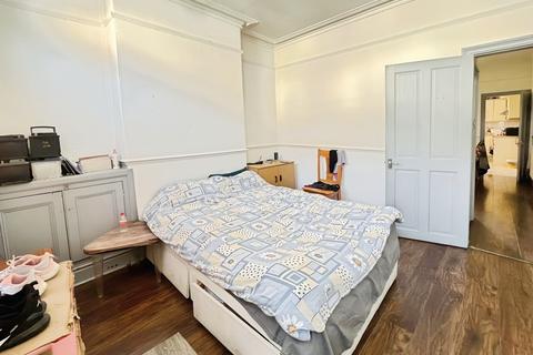 2 bedroom terraced house for sale, Bolton Road, Leicester