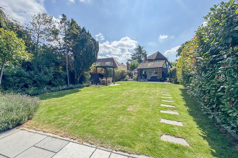 undefined, Hall Road, Rochford
