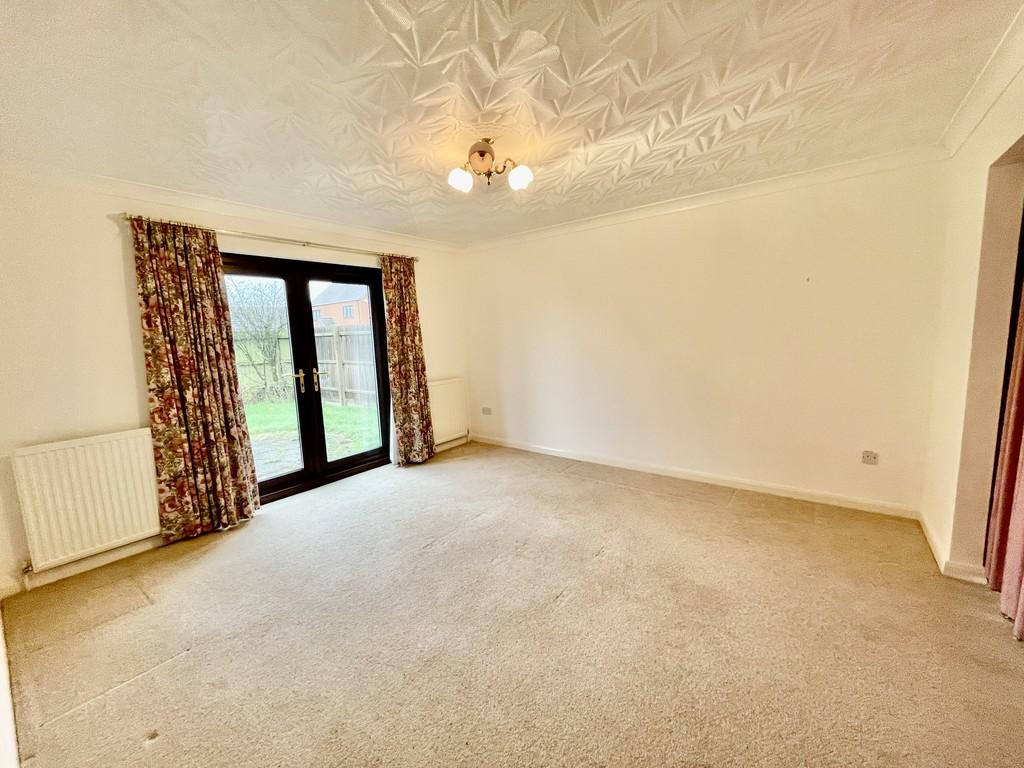 Dining Room/Bedroom 3