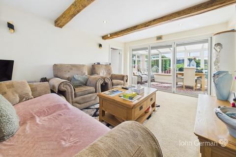 3 bedroom semi-detached house for sale, Withington Green, Leigh