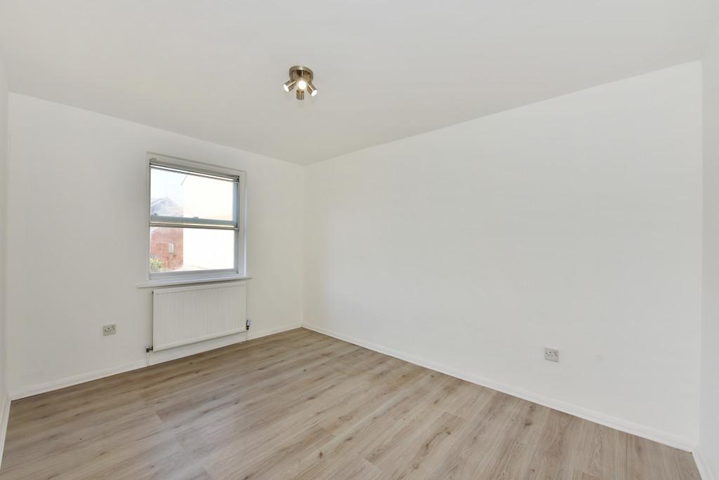 66 Edmestone Close (5)