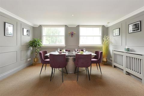 Erskine House, 59 Davies Street, Mayfair, W1
