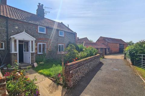 4 bedroom semi-detached house for sale - The Hill, Trunch