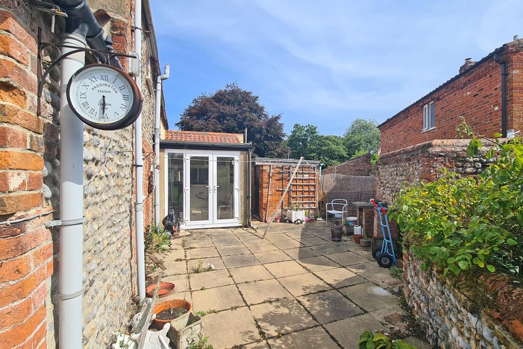 Rear gdn