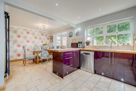 undefined, Cambridge Chase, Gomersal