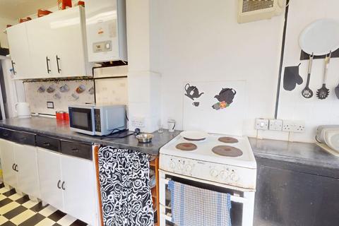 1 bedroom in a house share to rent, Ingram Road, Thornton Heath CR7