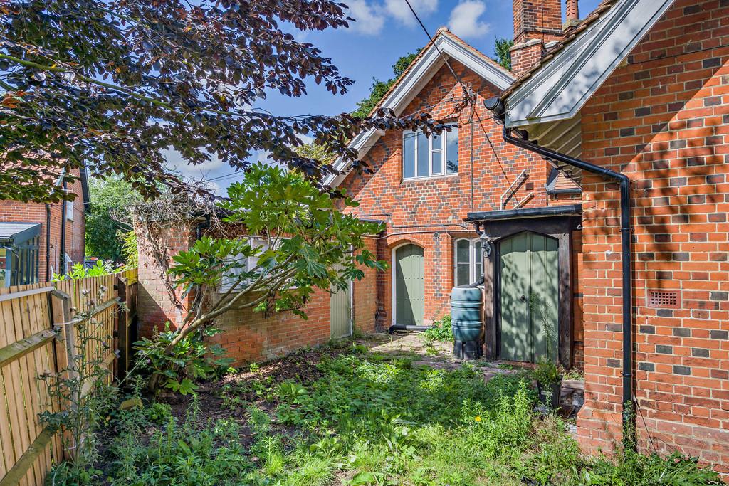 8659306-exterior06-800