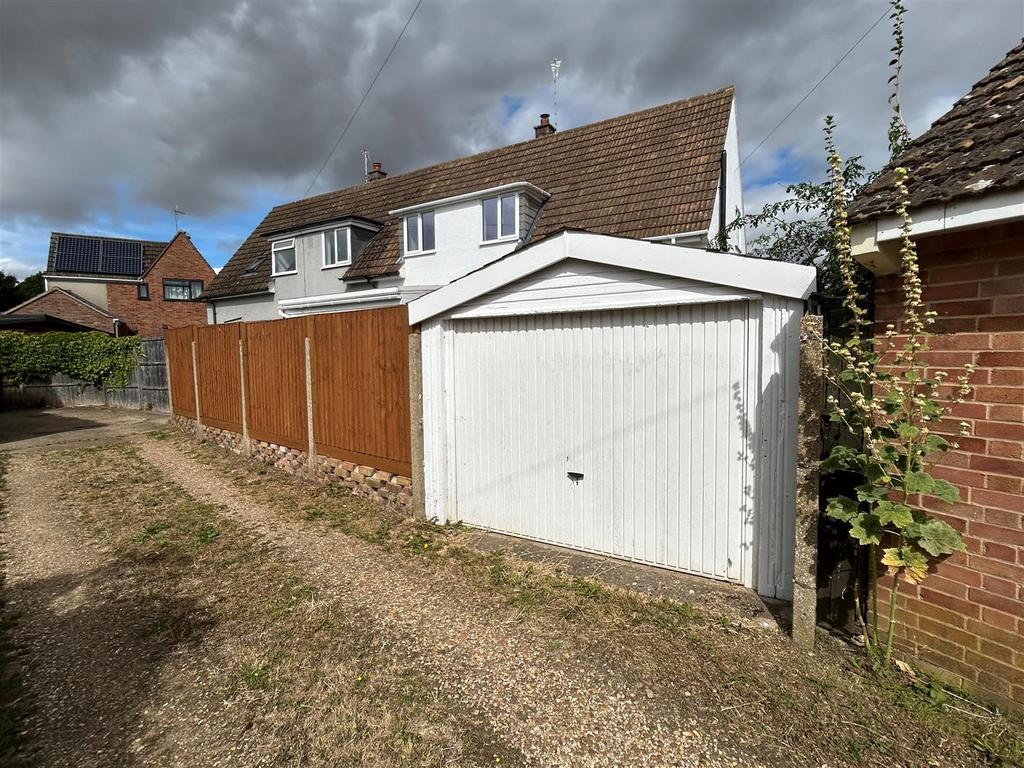 17 Waverley Garage.jpg