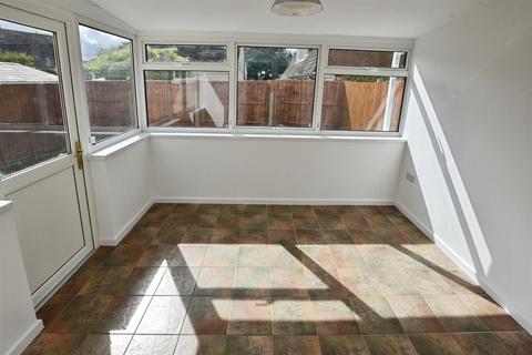 3 bedroom semi-detached house for sale, Waverley Gardens, Stamford