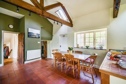 Hare Cottage New Buildings, Sandford, Crediton, EX17 4PW
